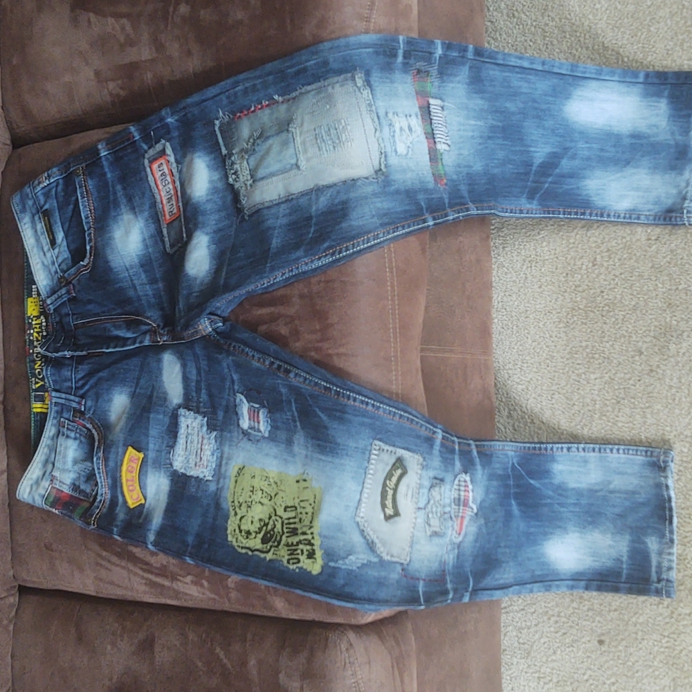 Men's Distressed Patched Jeans